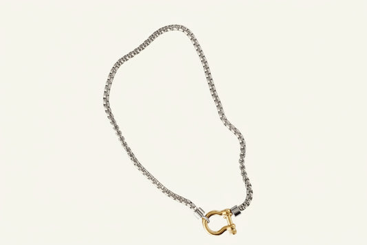 Esencia Necklace