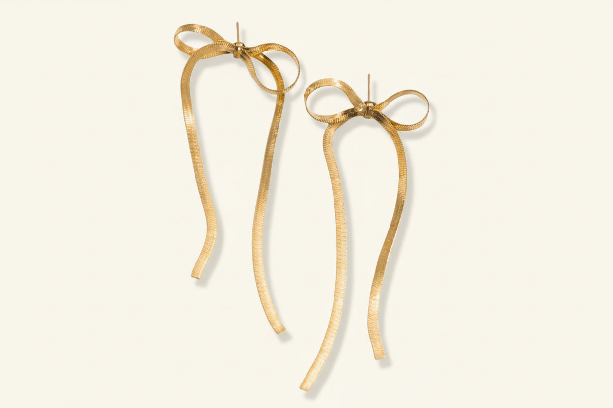 Bow Necklace