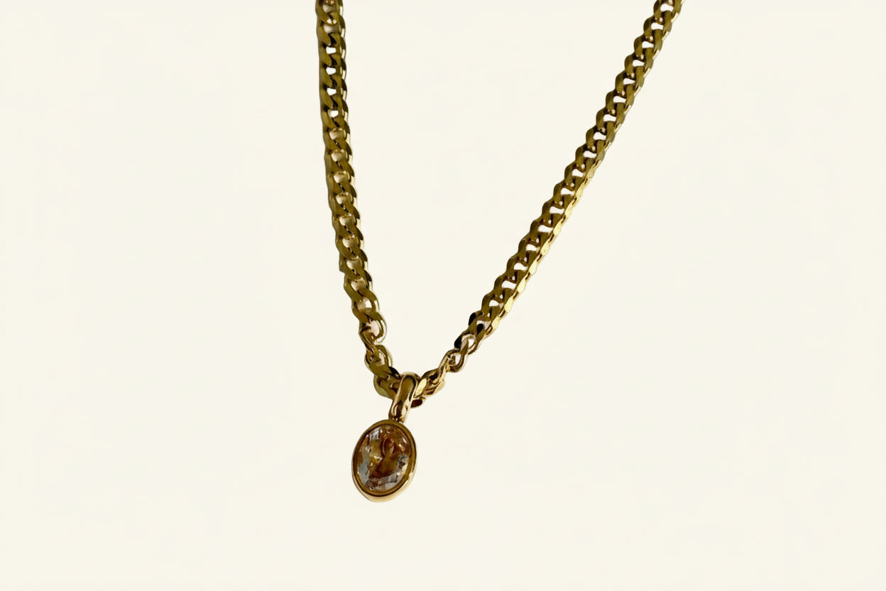 Digna Oval Necklace